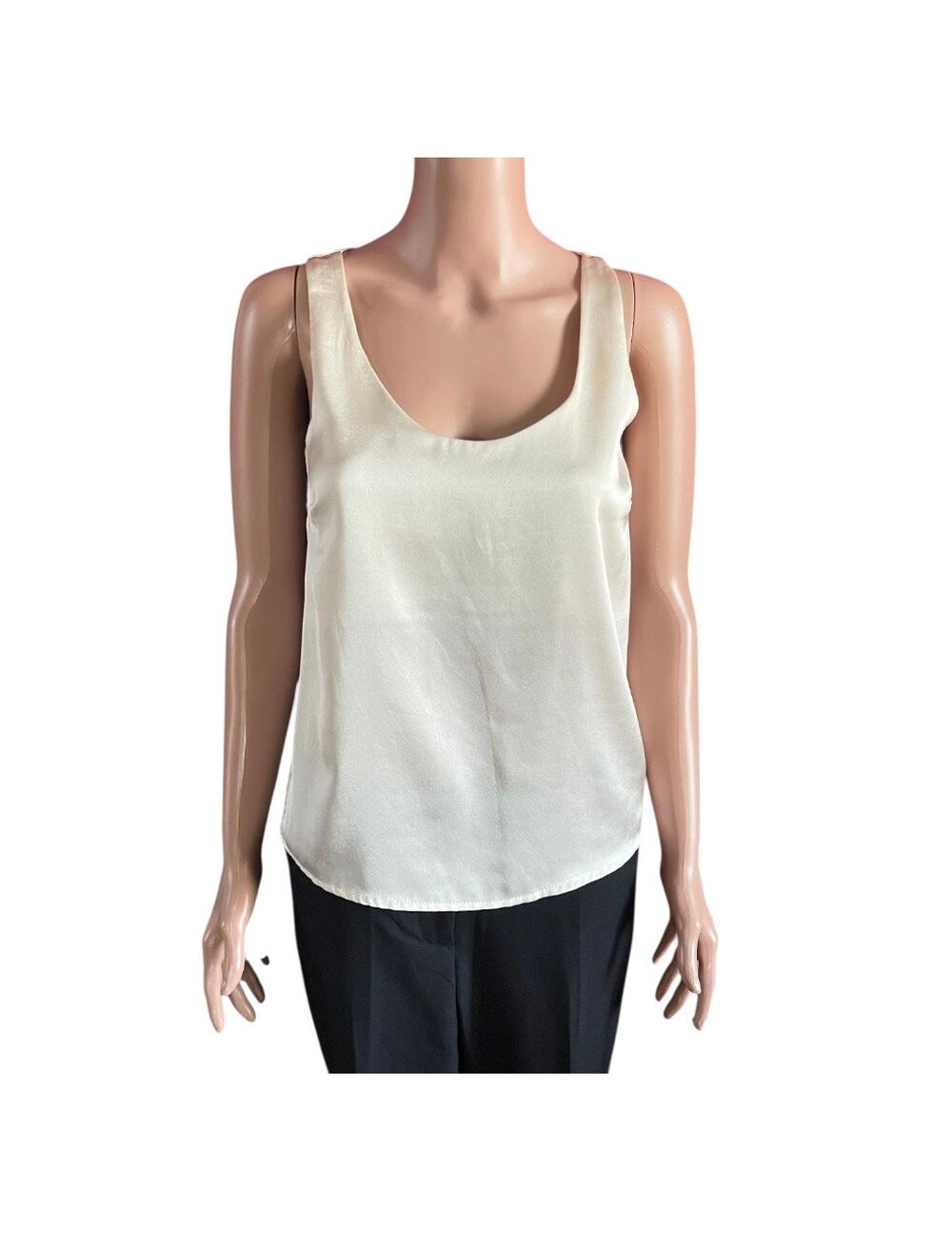 Cream BooHoo Basic Satin Scoop Neck Cami Size 2 Italy